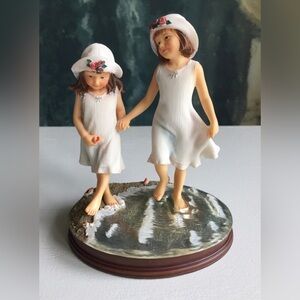 Demdaco Mama Says… Take Care Of Your Sister Figurine Kathy Andrews Fincher